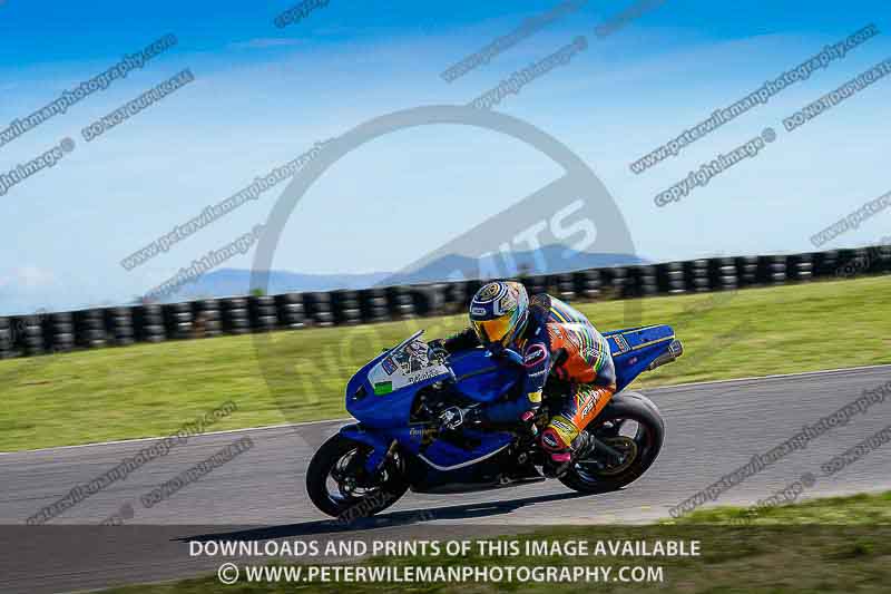 anglesey no limits trackday;anglesey photographs;anglesey trackday photographs;enduro digital images;event digital images;eventdigitalimages;no limits trackdays;peter wileman photography;racing digital images;trac mon;trackday digital images;trackday photos;ty croes